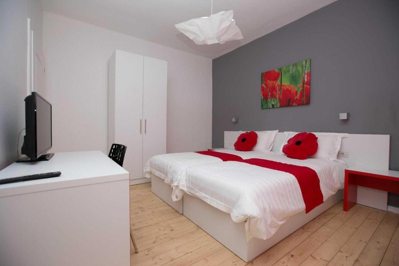 Hotel Rimini Tirana Exteriér fotografie